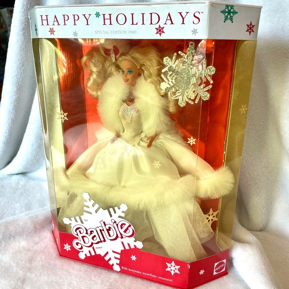 1989 Holiday Barbie Special Edition | White Dress in box + snowflake ornament - Picture 7 of 8